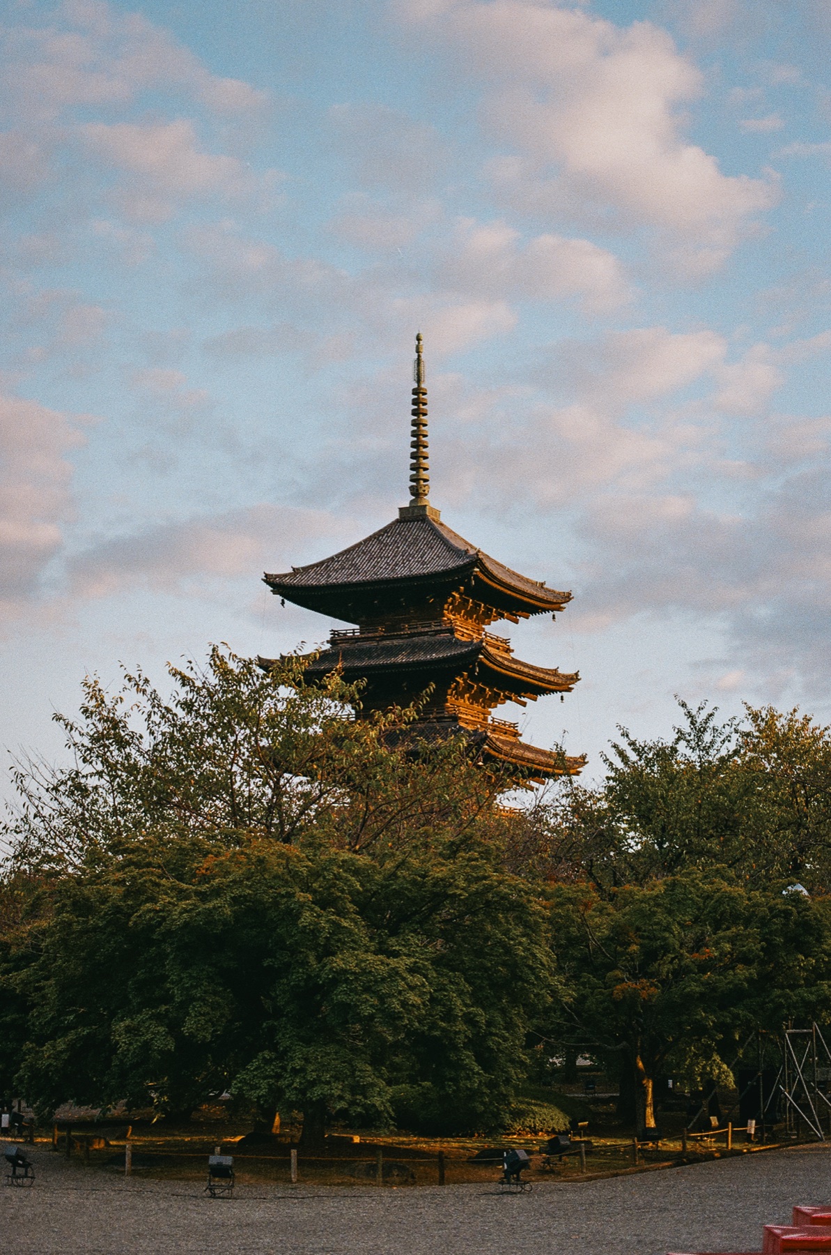 Roll 05 · Kyoto, frame 17