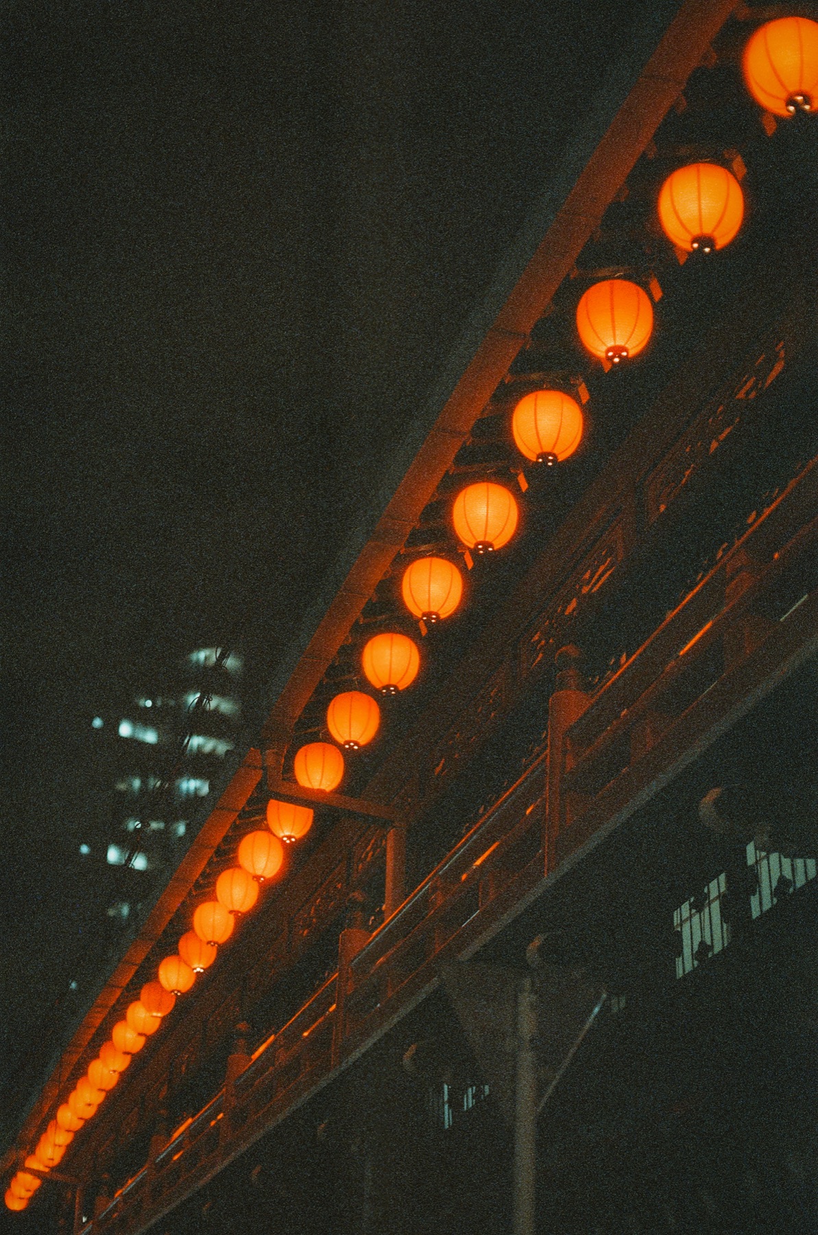 Roll 09 · Osaka Old Town, frame 9