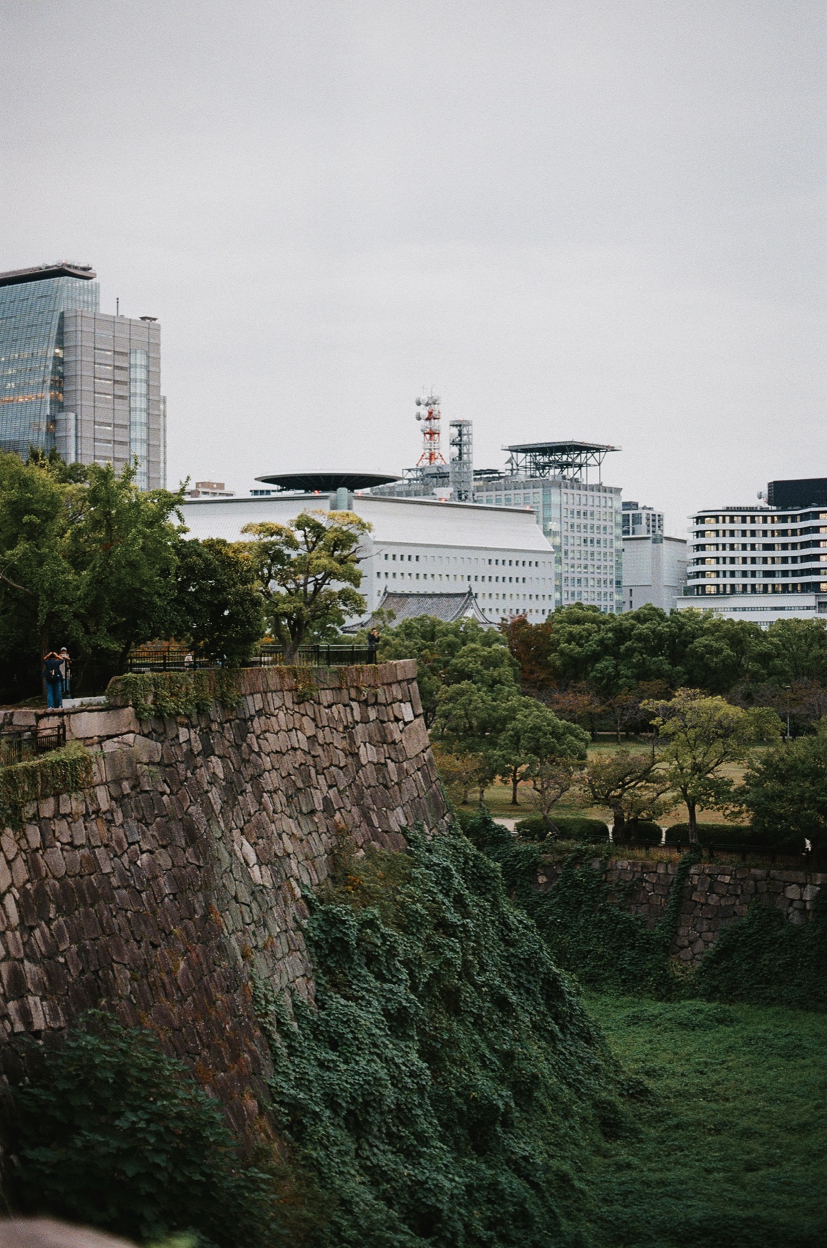 Roll 10 · Osaka Castle, frame 27
